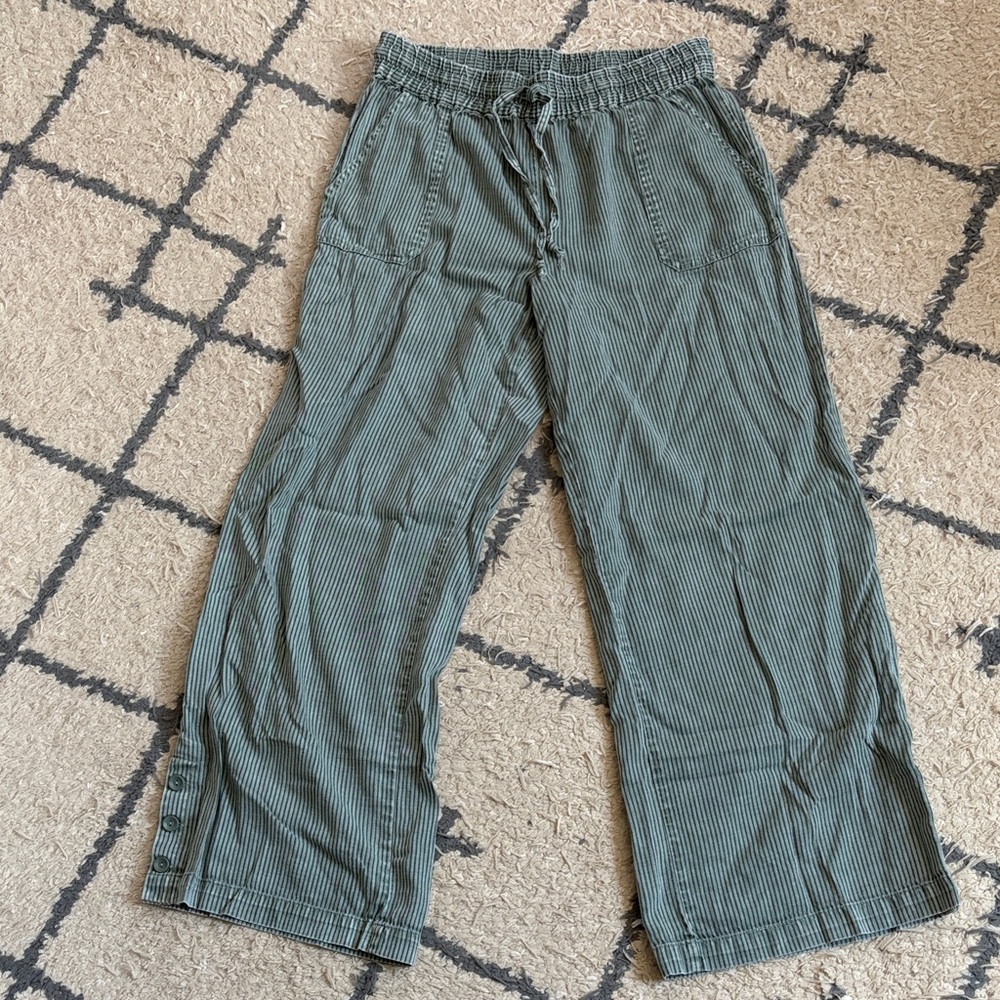 Wide-Leg Olive Green Drawstring Joggers